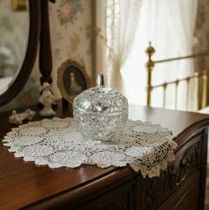 Vintage 1960s Clear Faceted Glass Apple Trinket Dish, ring jewelry dish holder